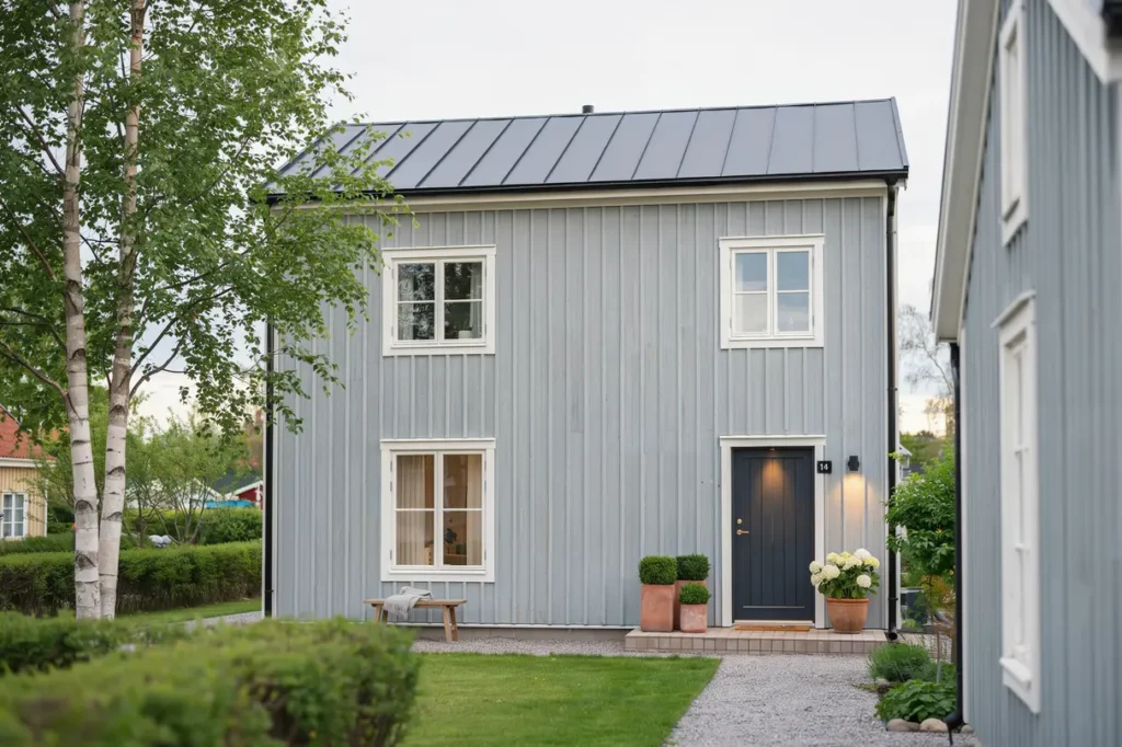 fasadrenovering och till ggsisolering av villa i vallby rimbo